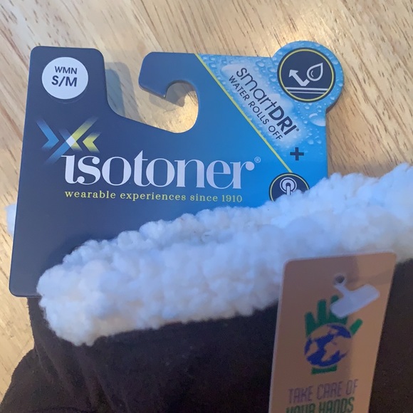 NEW  Isotoner Women's SmartDRI Touchscreen Mittens - Picture 2 of 3